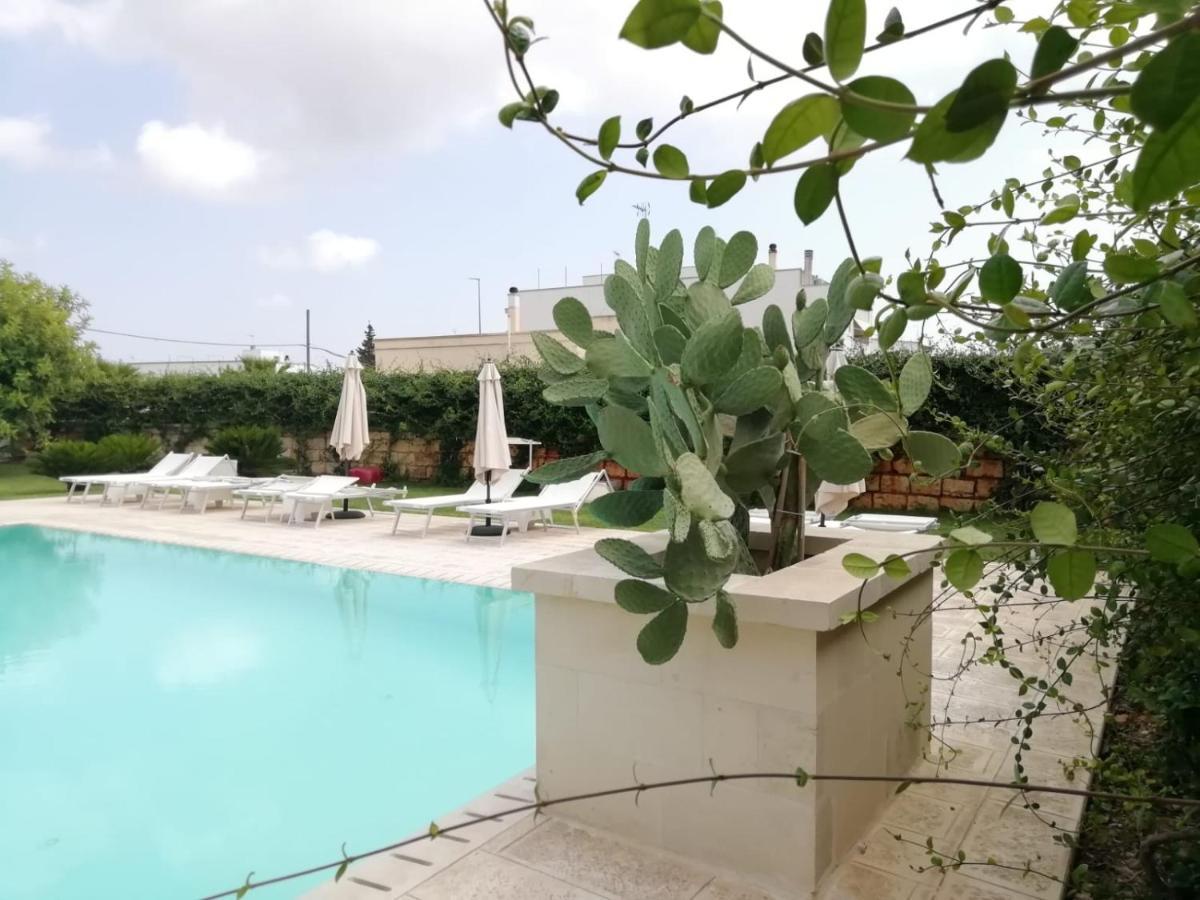 Il Giardino Del Tiglio Panzió Uggiano la Chiesa Kültér fotó