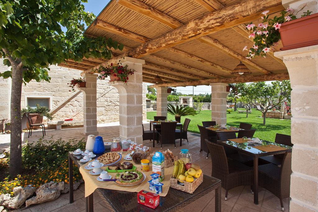 Il Giardino Del Tiglio Panzió Uggiano la Chiesa Kültér fotó