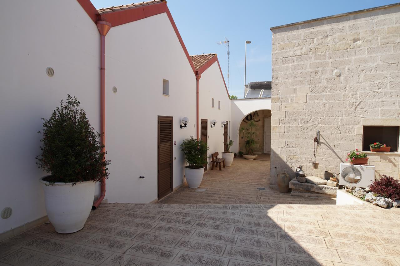 Il Giardino Del Tiglio Panzió Uggiano la Chiesa Kültér fotó