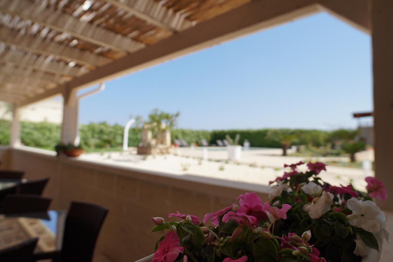 Il Giardino Del Tiglio Panzió Uggiano la Chiesa Kültér fotó