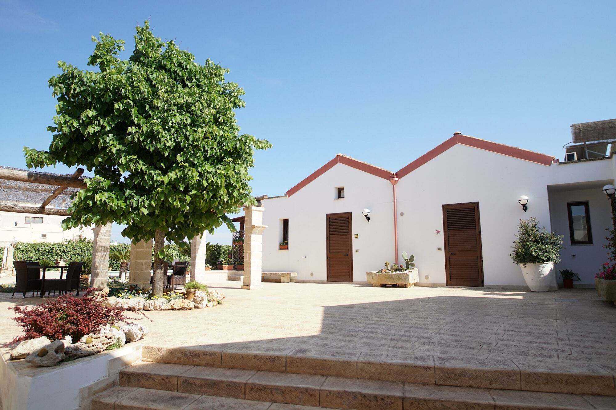 Il Giardino Del Tiglio Panzió Uggiano la Chiesa Kültér fotó